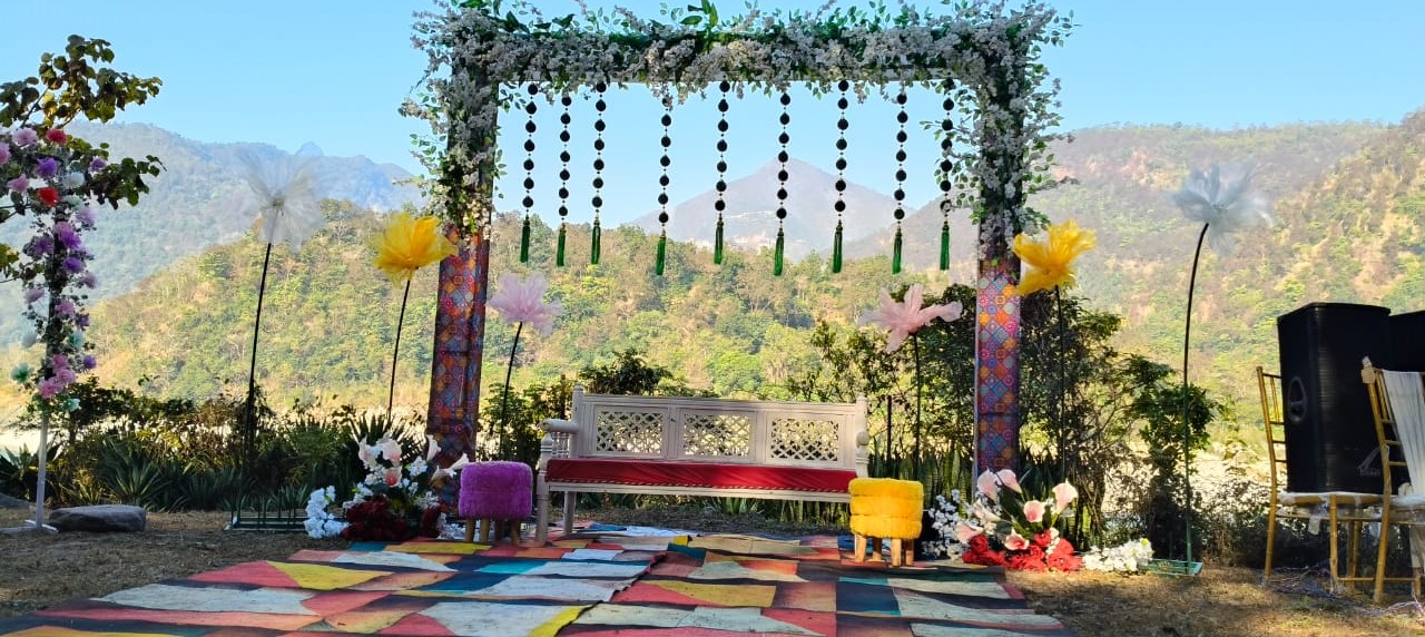 Triyuginarayan Wedding Floral Decor